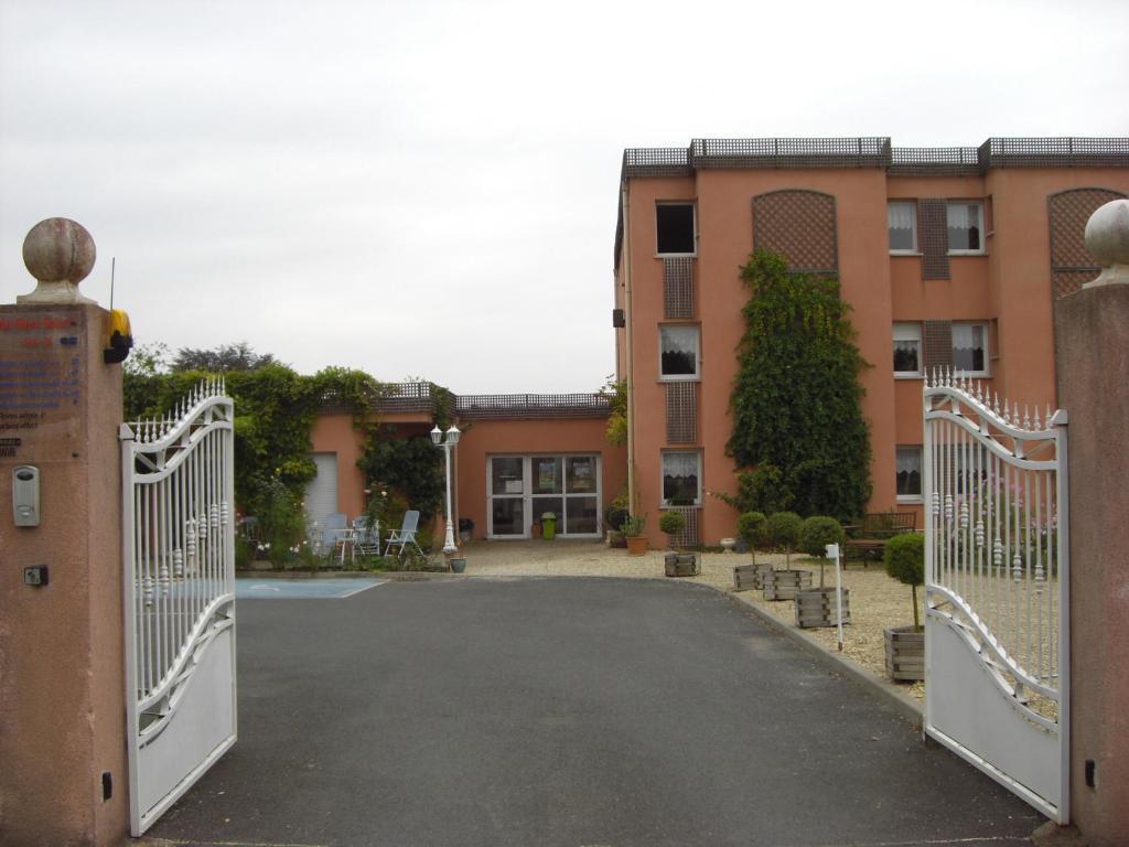 Hotel Au Sans Souci Chinon Zewnętrze zdjęcie